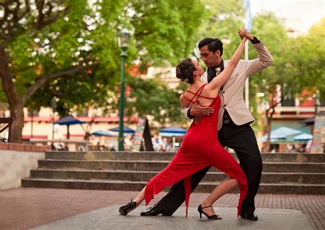 is salsa dance mexican What if salsa originated in Mexico instead of Cuba?